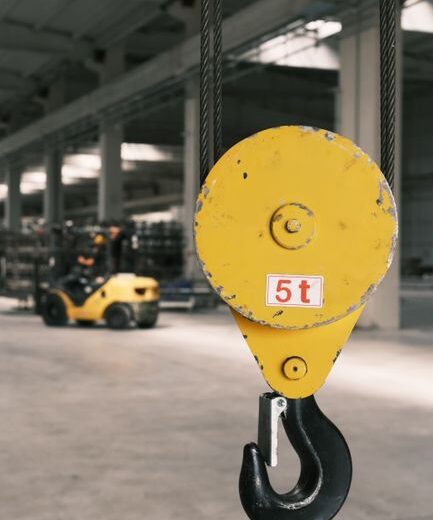 Communication et manutention : pourquoi votre image de marque est votre meilleur outil de levage