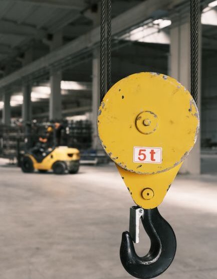 Communication et manutention : pourquoi votre image de marque est votre meilleur outil de levage